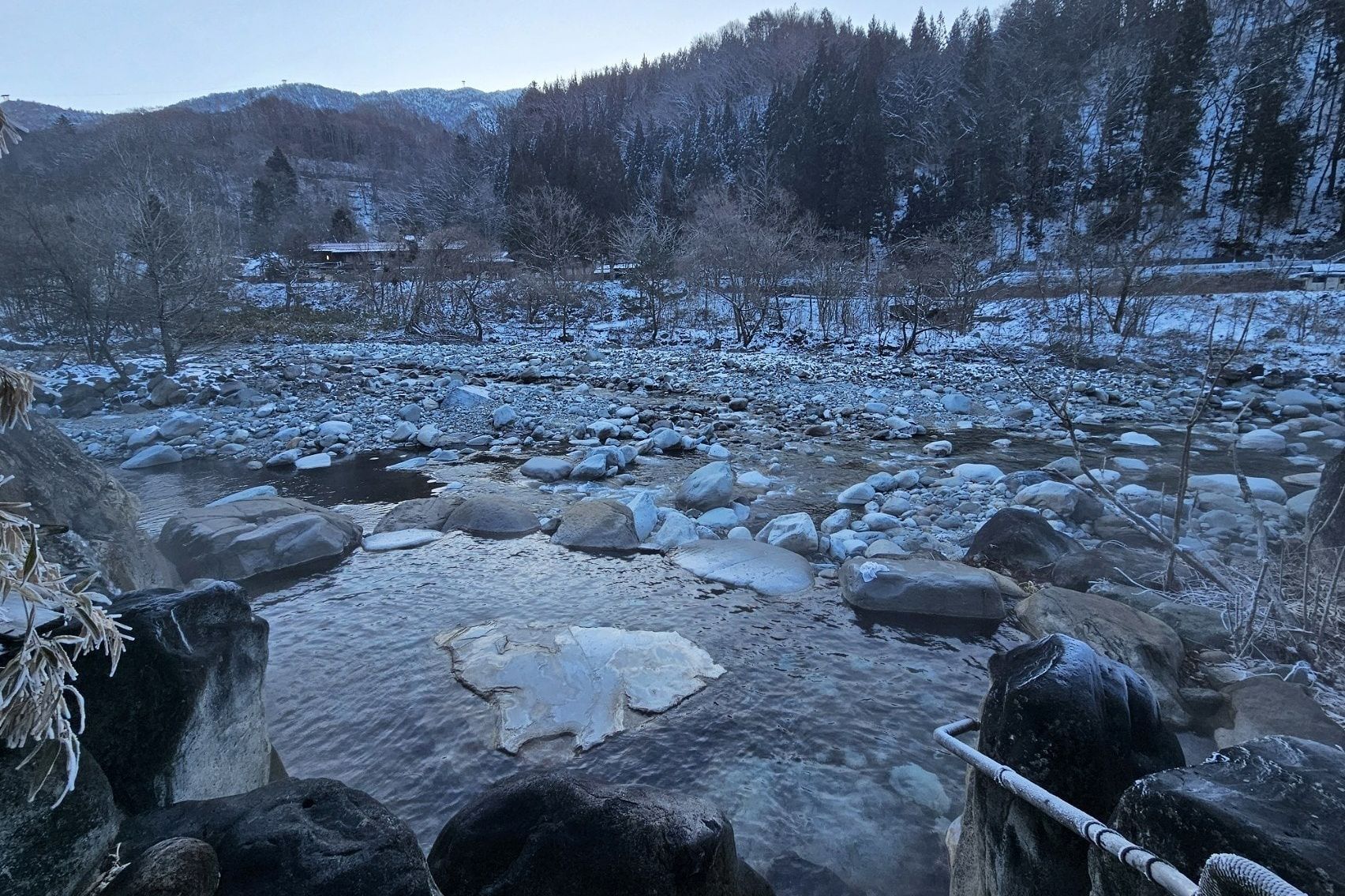 Shinhotaka Onsen Yarimikan