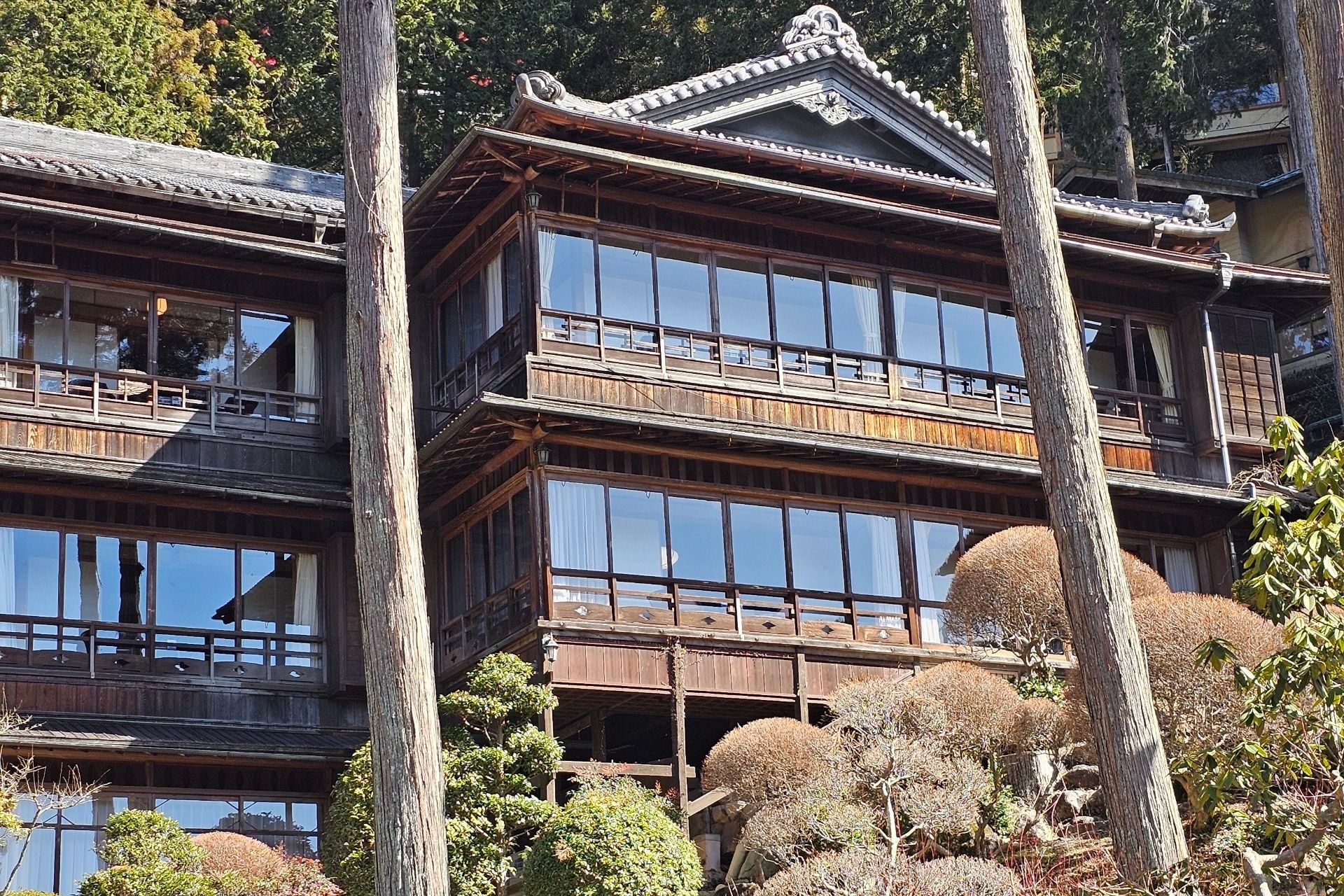 Yunoshimakan