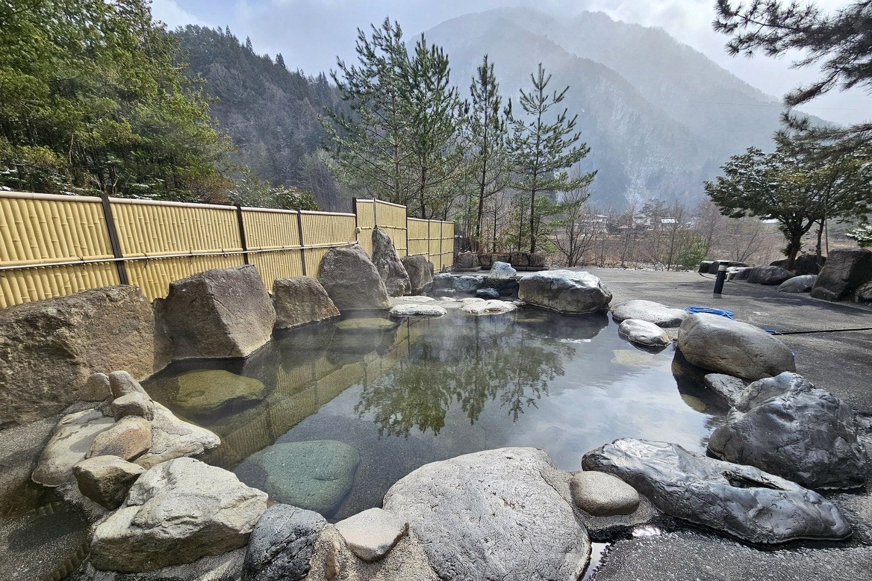 Kojin no Yu