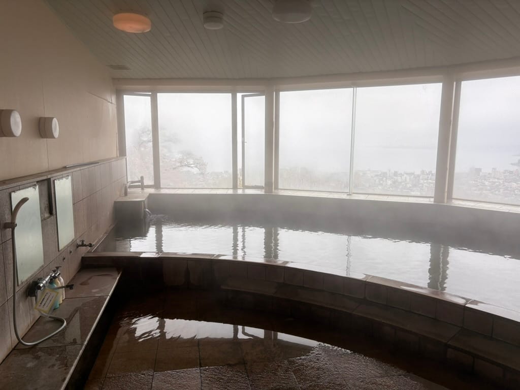 Beppu Rakutenchi Zekkei No Yu — photo 3