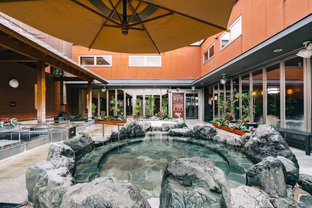 Shirakawa Onsen Chimujirubansupa Kobe