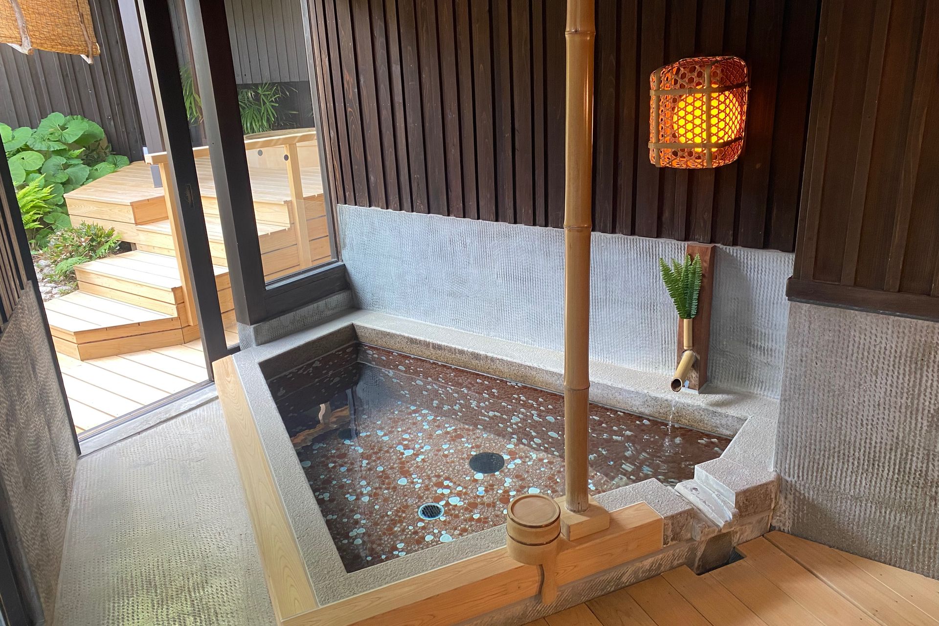 島宿真里