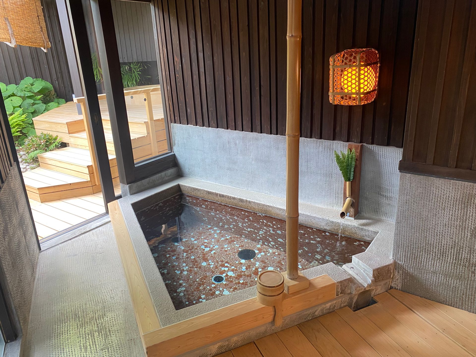 島宿真里 — photo 1