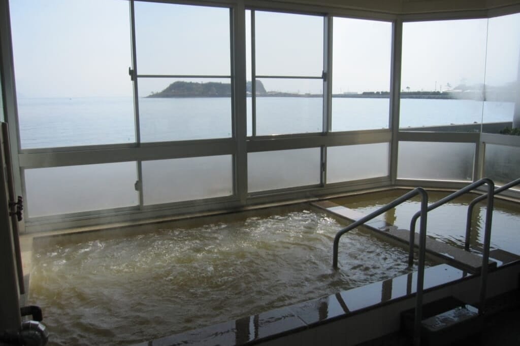 Hyoshisui Hot Spring