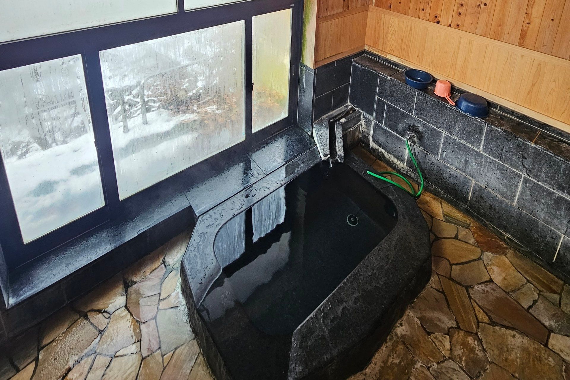 Gomuso Hot Spring