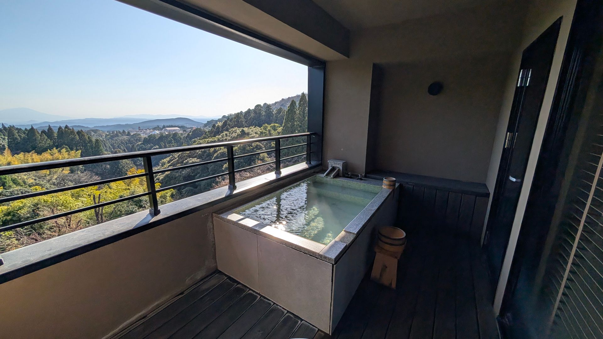 Kirishima Kanko Hotel — photo 1
