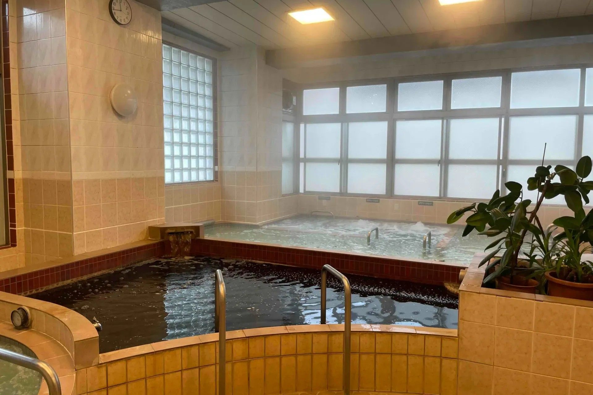 Kusatsu (Yokohama Ten-nen Onsen)