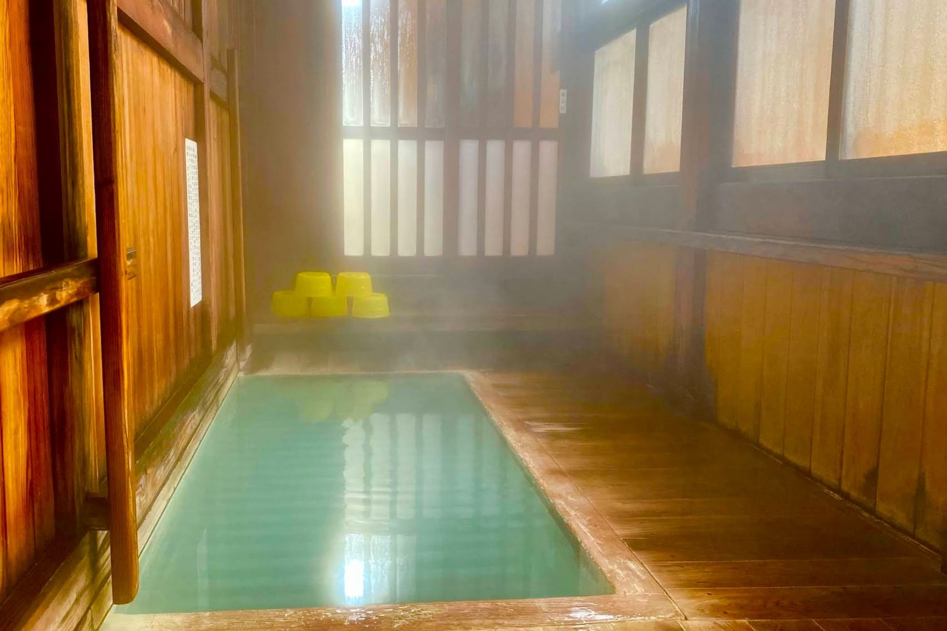 Zao Onsen Sunoko-no-yu Kawaraya