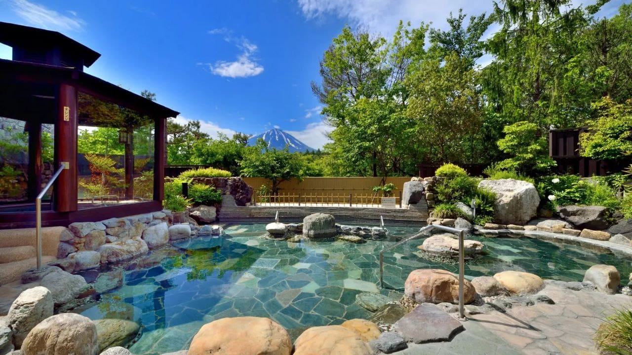 Onsen - Fuji Yurari Hot Spring — photo 10
