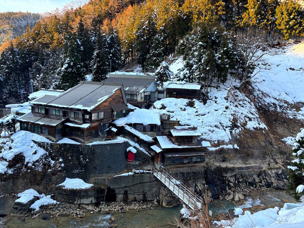 Jigokudani Hot Spring Korakukan — photo 2