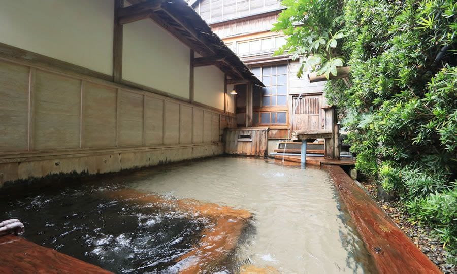 Thounsand-person bath Kanaya Ryokan — photo 6