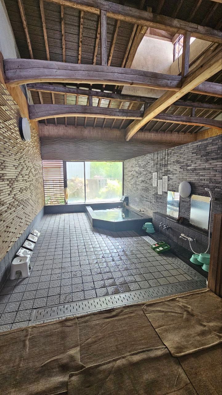 Yoshinoike Onsen — photo 7