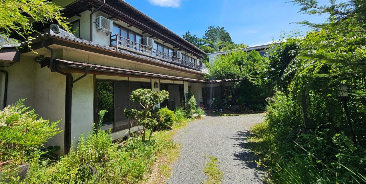 Yoshinoike Onsen — photo 1