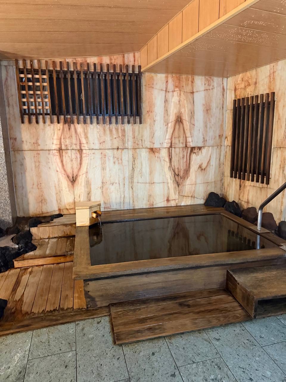 信州別所温泉 かしわや本店 — photo 3