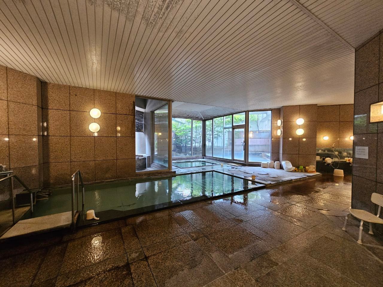 Kofu Kinenbi Hotel — photo 2